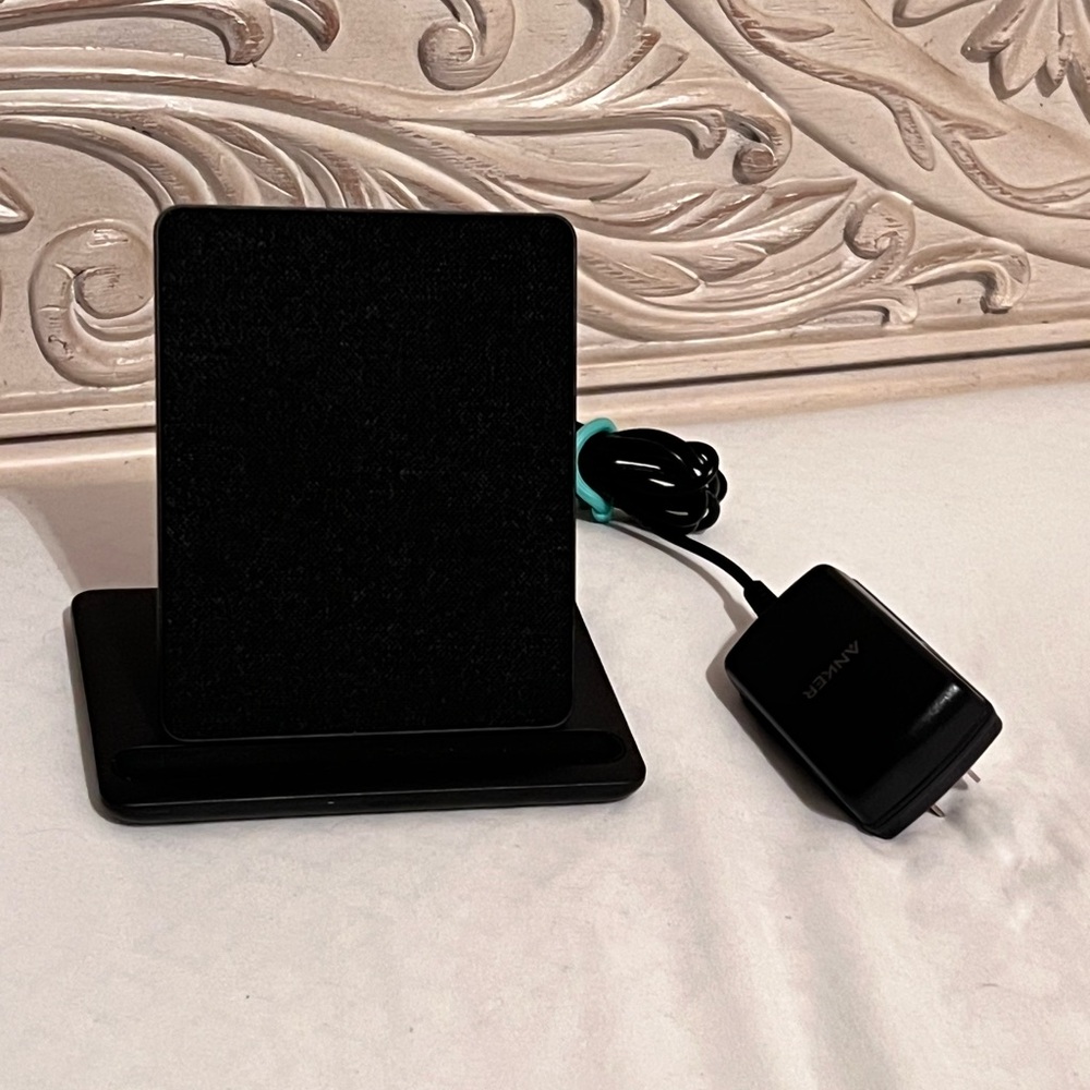 Anker Kindle Wireless Charger